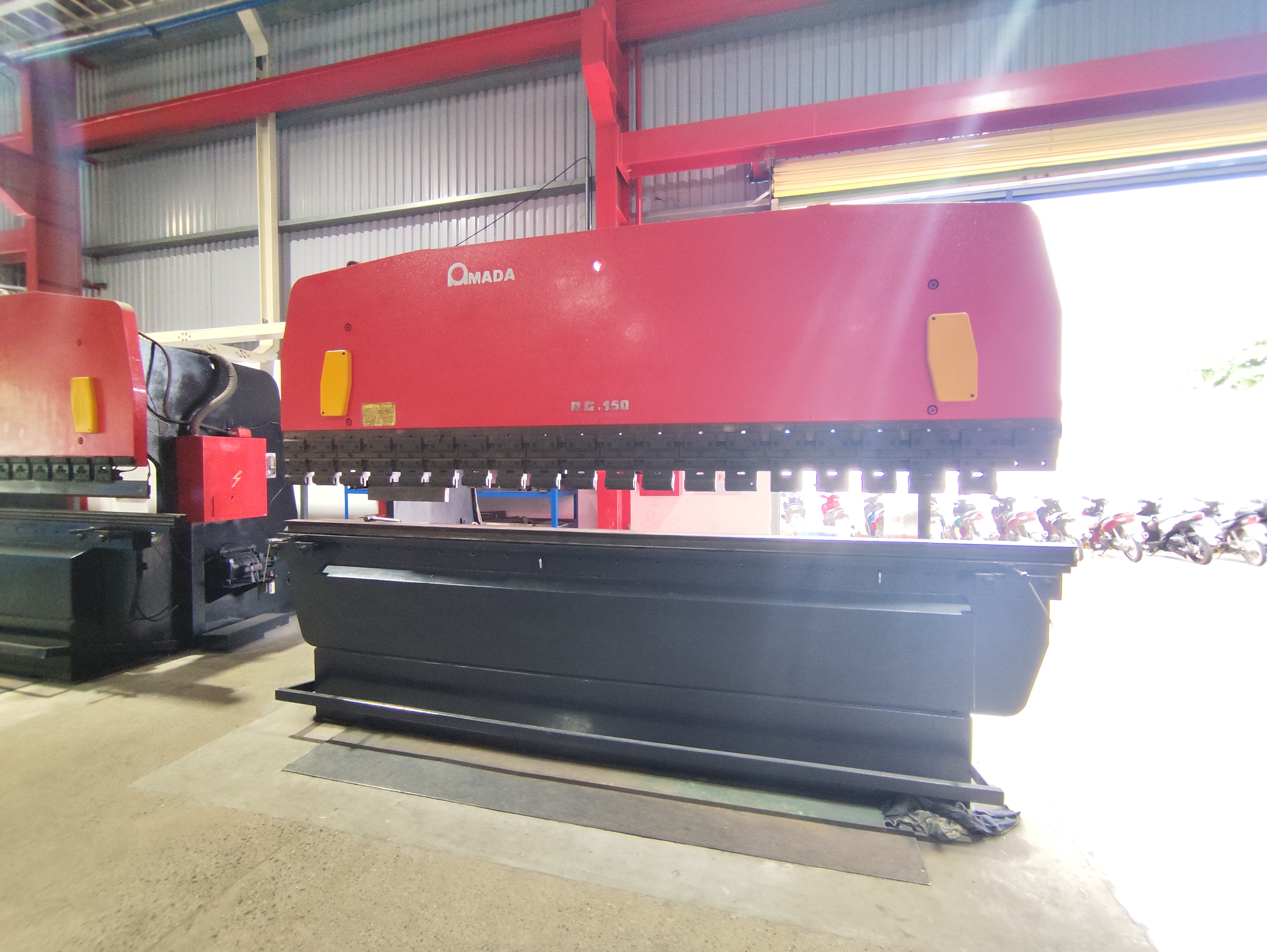 Bending machine.jpg